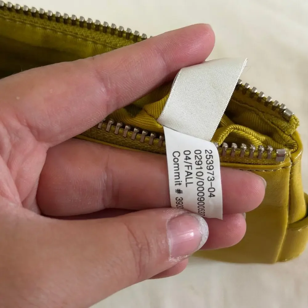 Banana Republic bag good